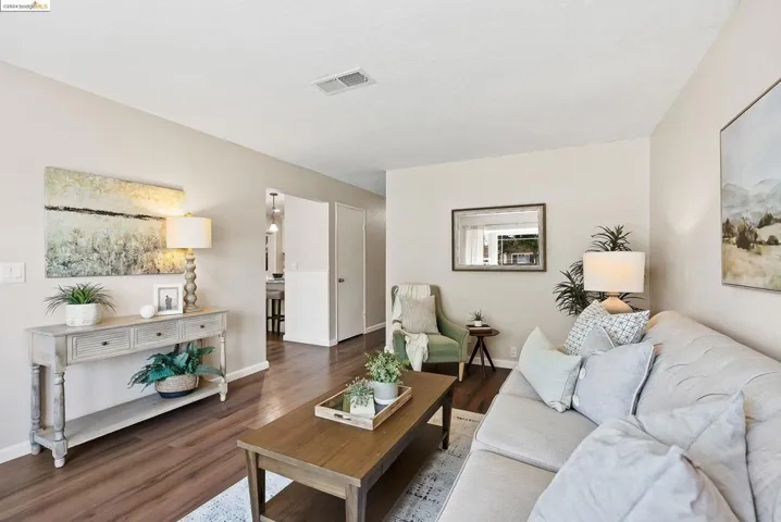 5576 Idlewild Ave, Livermore, California 94551