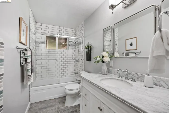 5576 Idlewild Ave, Livermore, California 94551