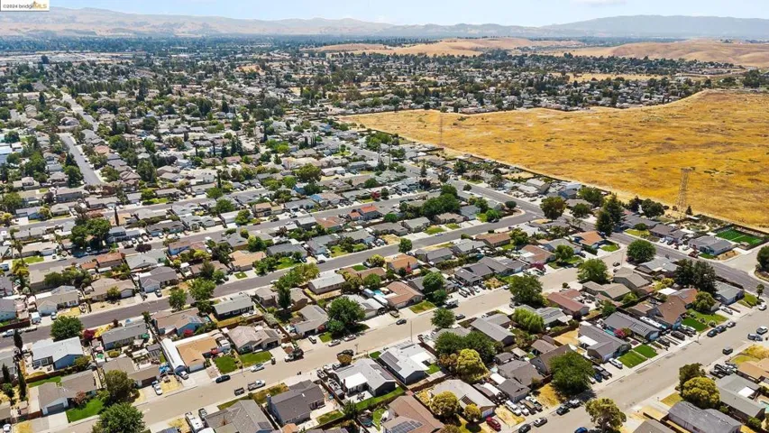 5576 Idlewild Ave, Livermore, California 94551