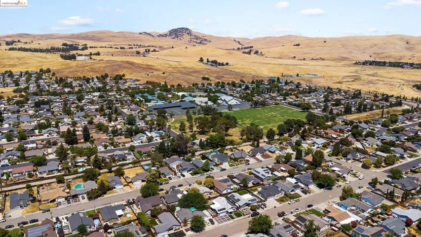 5576 Idlewild Ave, Livermore, California 94551