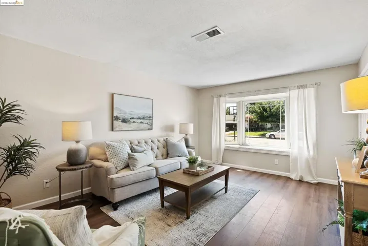 5576 Idlewild Ave, Livermore, California 94551