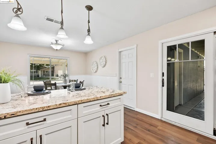 5576 Idlewild Ave, Livermore, California 94551