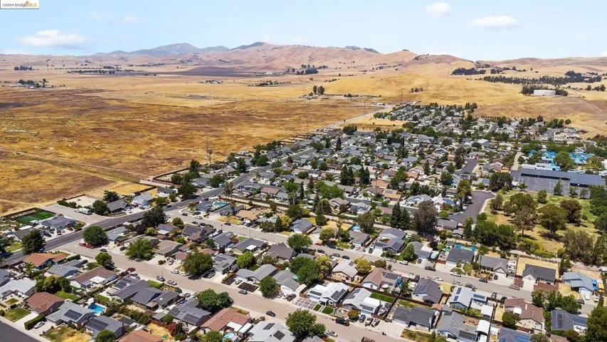 5576 Idlewild Ave, Livermore, California 94551
