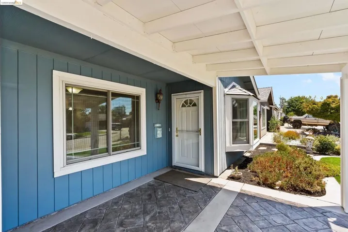 5576 Idlewild Ave, Livermore, California 94551
