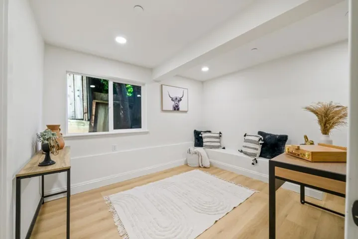 13 Hillbarn Court, San Mateo, California 94403