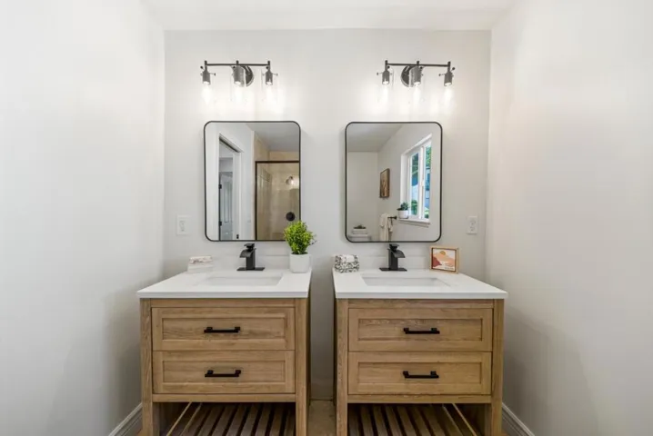 13 Hillbarn Court, San Mateo, California 94403