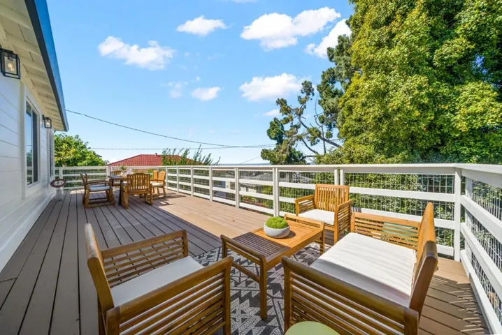 13 Hillbarn Court, San Mateo, California 94403