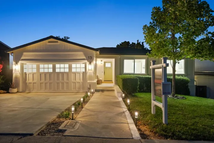 13 Hillbarn Court, San Mateo, California 94403