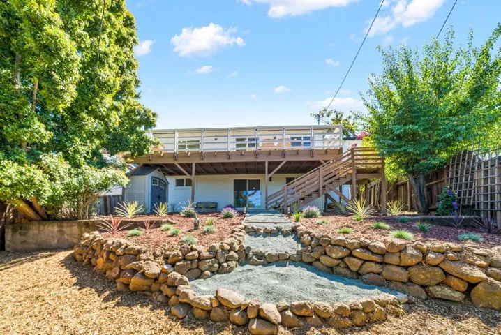 13 Hillbarn Court, San Mateo, California 94403