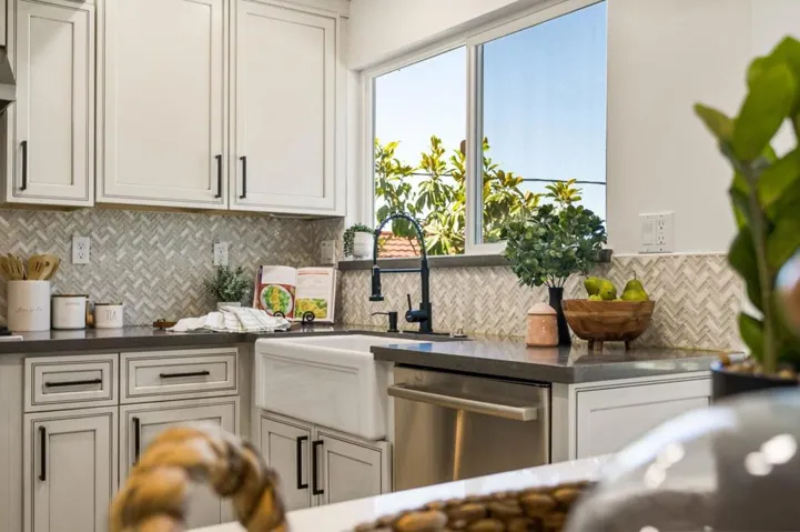 13 Hillbarn Court, San Mateo, California 94403