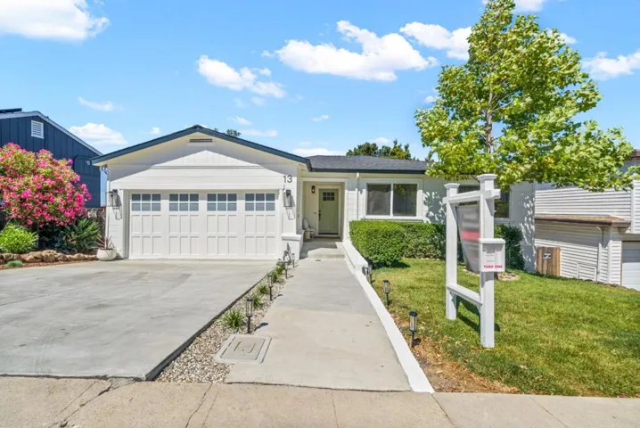 13 Hillbarn Court, San Mateo, California 94403