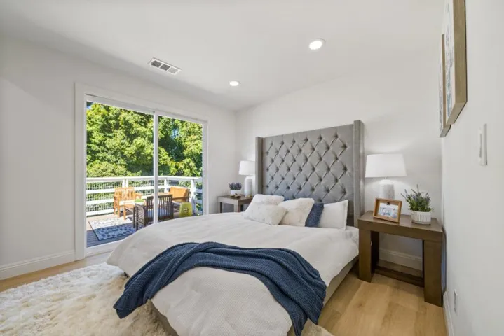 13 Hillbarn Court, San Mateo, California 94403