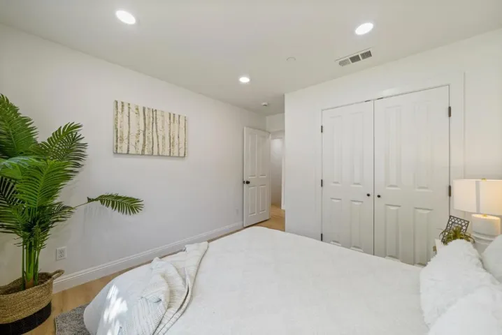13 Hillbarn Court, San Mateo, California 94403