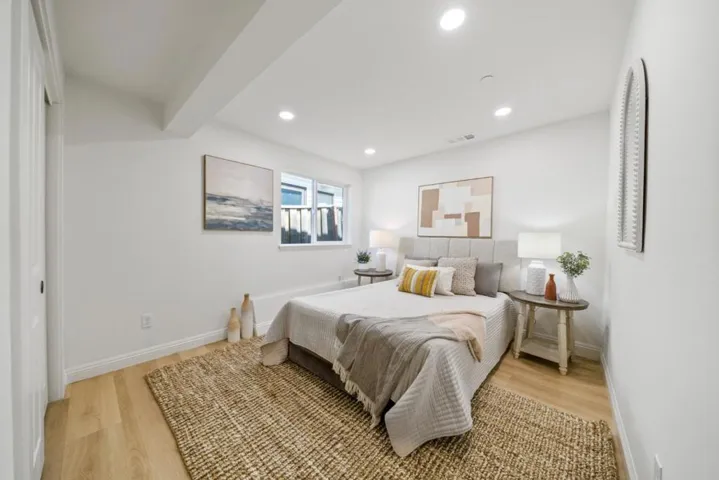 13 Hillbarn Court, San Mateo, California 94403