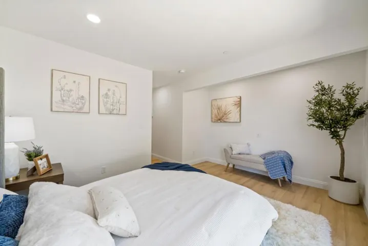 13 Hillbarn Court, San Mateo, California 94403
