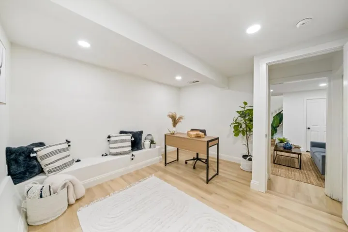 13 Hillbarn Court, San Mateo, California 94403