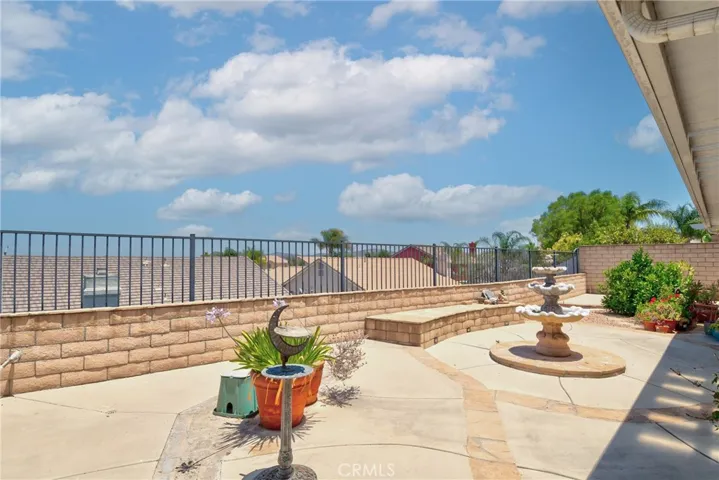 1041 Salem Drive, Corona, California 92881