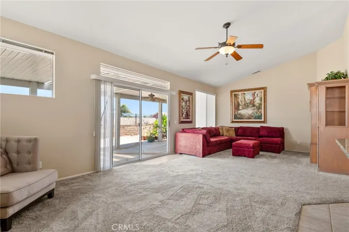1041 Salem Drive, Corona, California 92881