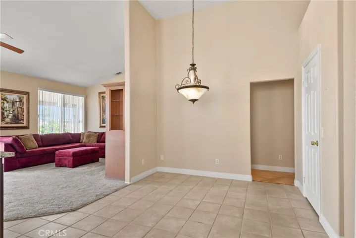 1041 Salem Drive, Corona, California 92881