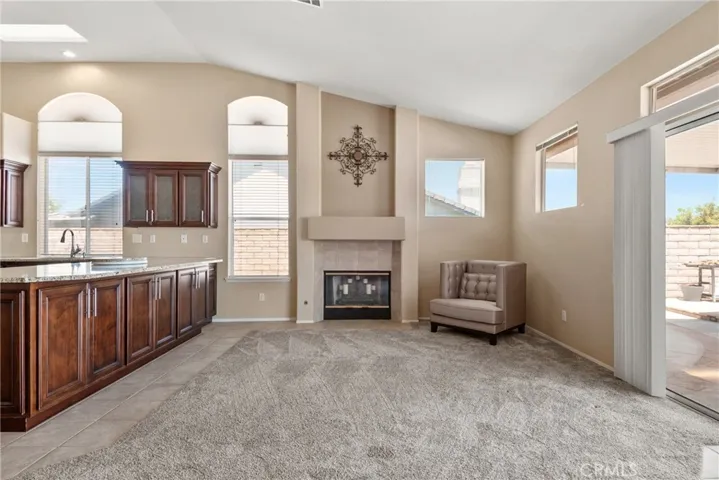 1041 Salem Drive, Corona, California 92881