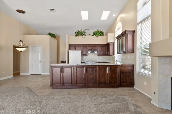 1041 Salem Drive, Corona, California 92881