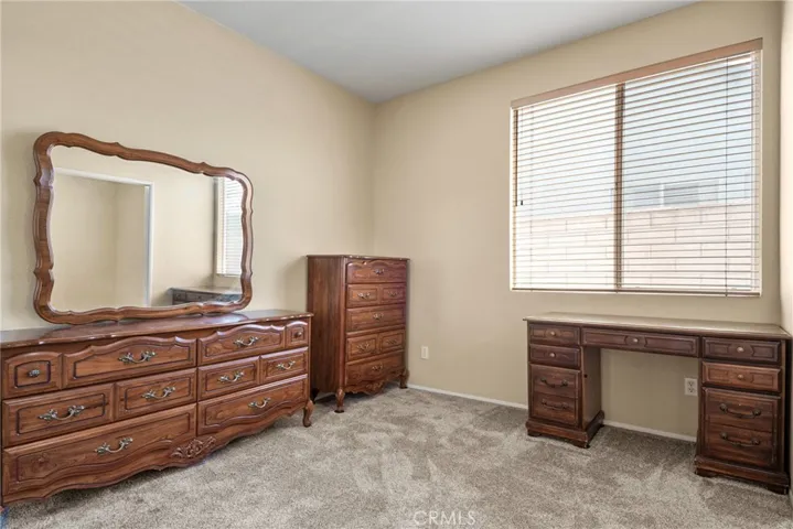 1041 Salem Drive, Corona, California 92881
