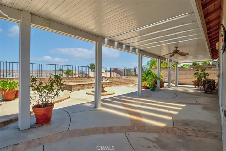 1041 Salem Drive, Corona, California 92881