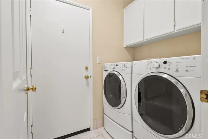 1041 Salem Drive, Corona, California 92881