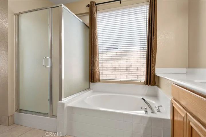 1041 Salem Drive, Corona, California 92881