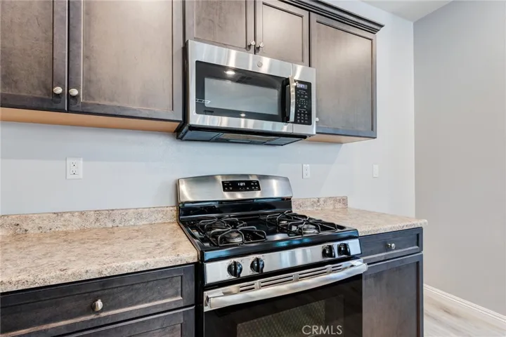 30370 Village Knoll Dr, Menifee, California 92584