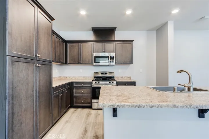 30370 Village Knoll Dr, Menifee, California 92584