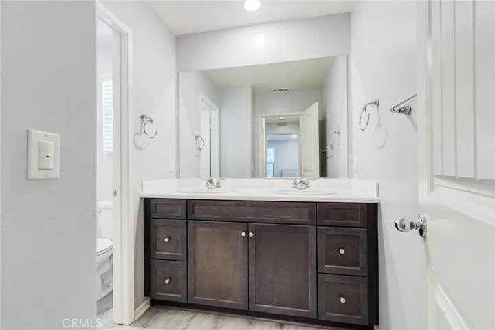 30370 Village Knoll Dr, Menifee, California 92584