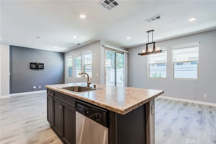 30370 Village Knoll Dr, Menifee, California 92584