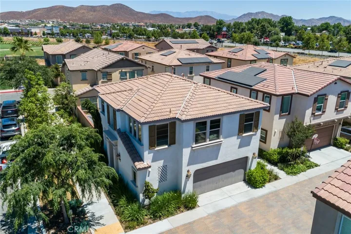 30370 Village Knoll Dr, Menifee, California 92584
