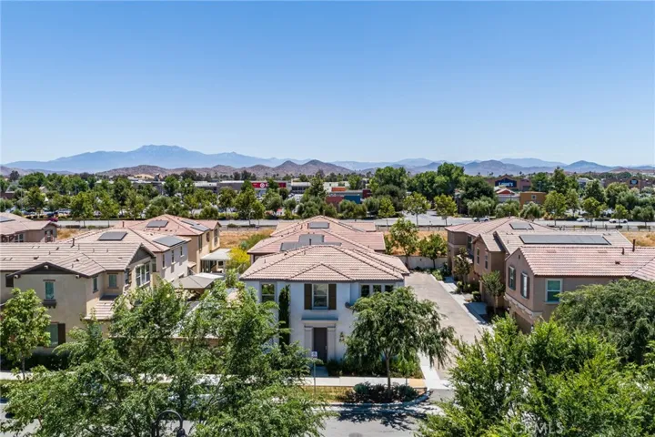 30370 Village Knoll Dr, Menifee, California 92584