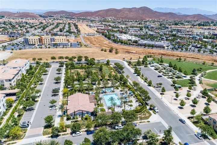 30370 Village Knoll Dr, Menifee, California 92584