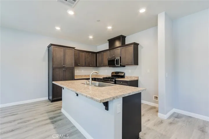 30370 Village Knoll Dr, Menifee, California 92584