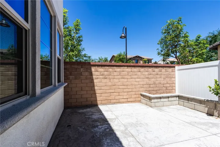 30370 Village Knoll Dr, Menifee, California 92584