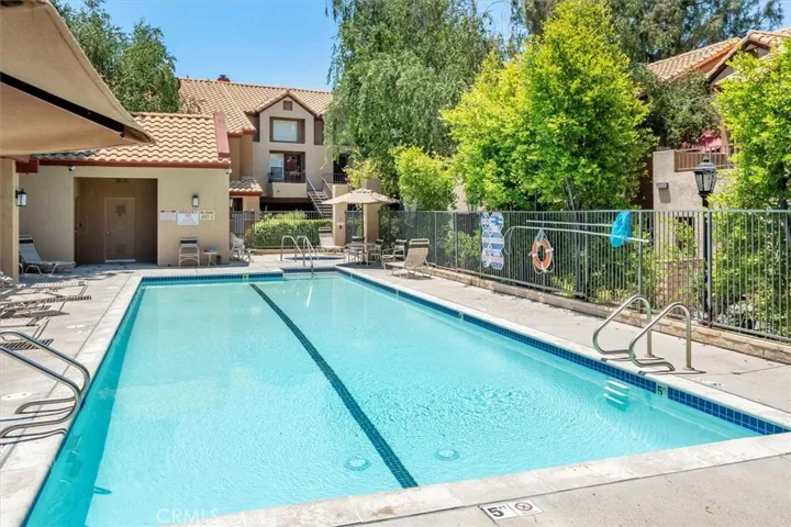 22609 Copper Hill Drive 129, Saugus, California 91350