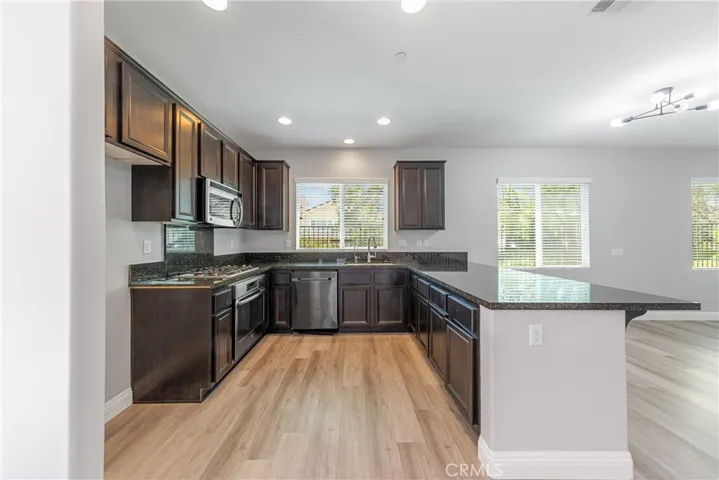 860 Mitchell Way, Upland, California 91784