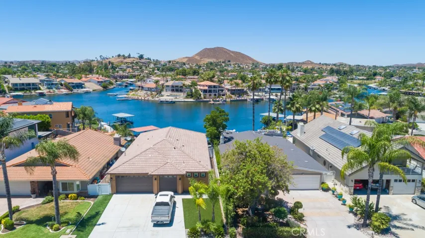 23630 Continental Drive, Canyon Lake, California 92587