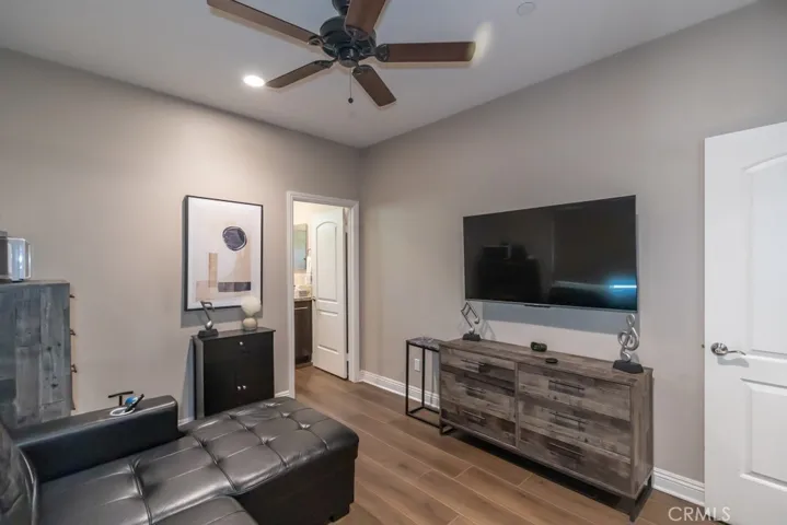 23630 Continental Drive, Canyon Lake, California 92587