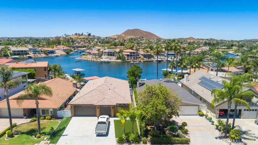 23630 Continental Drive, Canyon Lake, California 92587