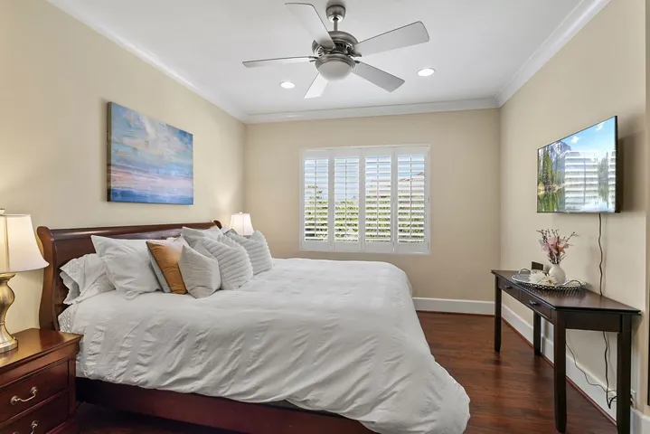 Room for your king size bed and more!