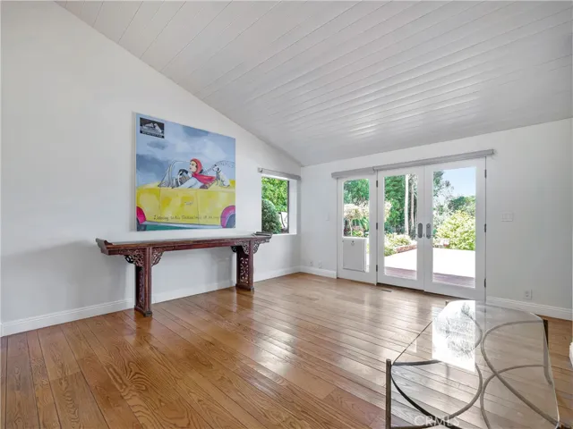 3635 Serra Road, Malibu, California 90265