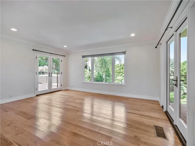 3635 Serra Road, Malibu, California 90265