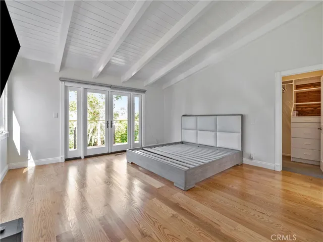3635 Serra Road, Malibu, California 90265