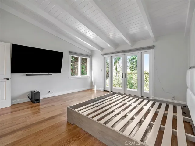 3635 Serra Road, Malibu, California 90265