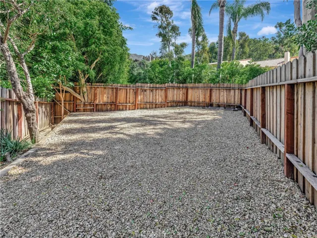3635 Serra Road, Malibu, California 90265