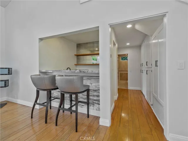 3635 Serra Road, Malibu, California 90265